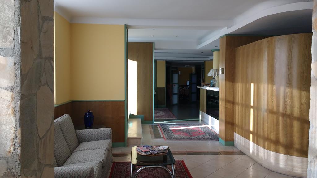 Hotel La Goletta Binasco Eksteriør billede
